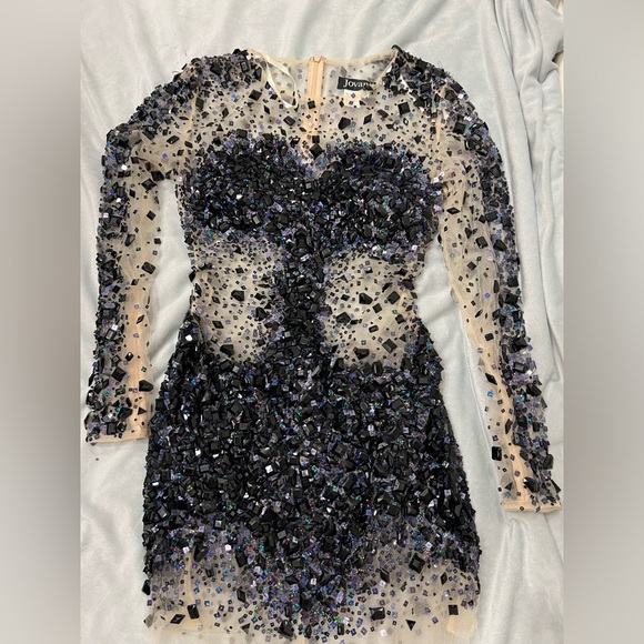 JOVANI SHORT & COCKTAIL 171300
Brand: Jovani Cocktail
Style #: 171300 never worn - Picture 7 of 14